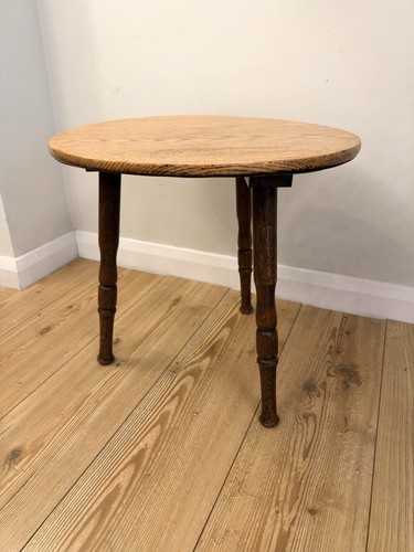 Vintage round oak - oak, side