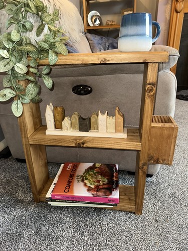 Side table hand - side, solid