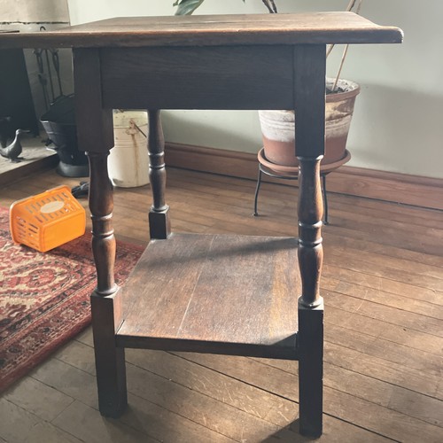 Oak side table very - table, good