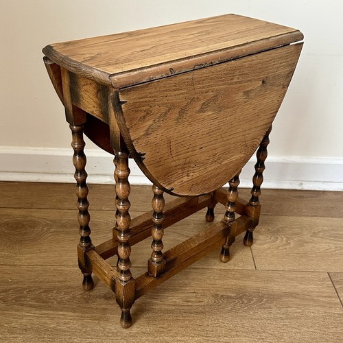 Antique small wooden oak - wooden,
